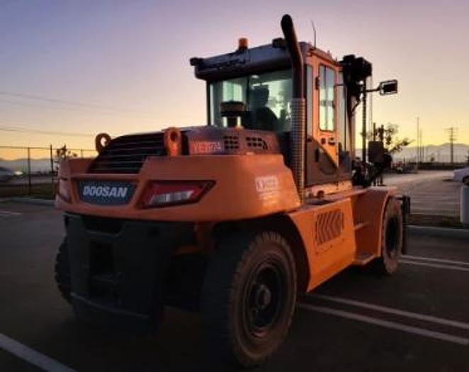 Used Doosan D160S-7 36,000 LBS forklift