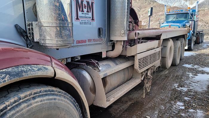 Used 2007 Peterbilt 375 Winch Truck