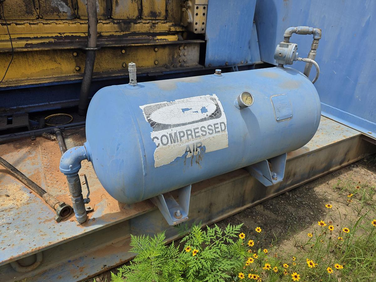 Used Skytop Brewster N-46 900 HP Drilling Rig