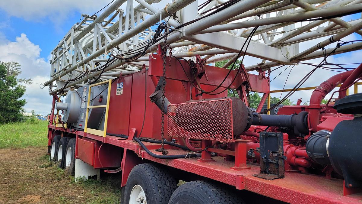 Used 2005 Lanco 750 Workover Rig