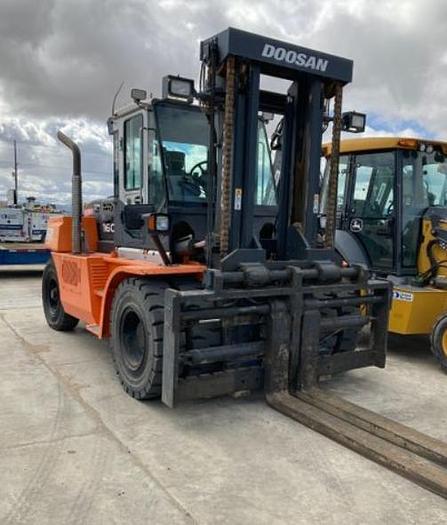Used Doosan D160S-7 36,000 LBS forklift