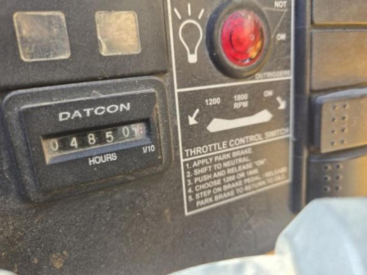 Used 2013 BRODERSON IC200-3H 15TON CRANE