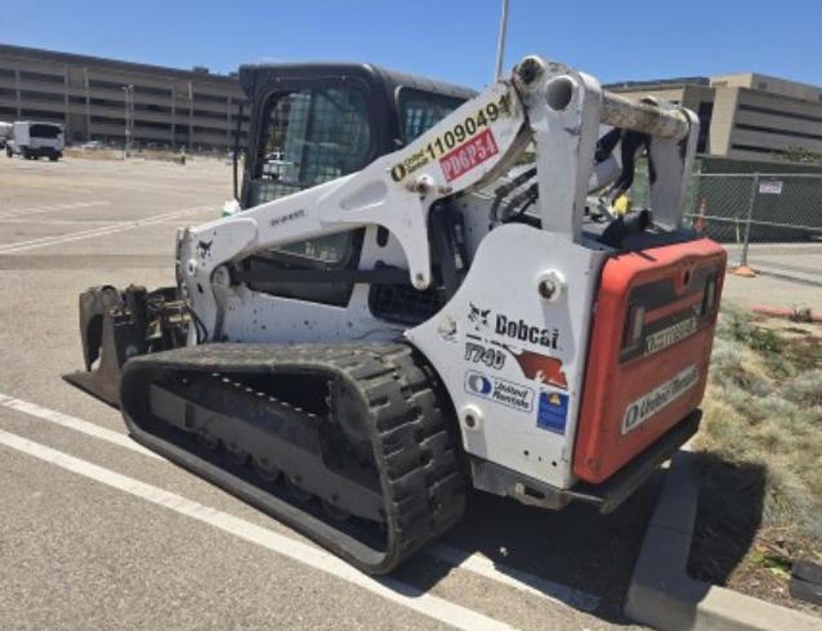 Used 2020 Bobcat T740 Track Skid steer