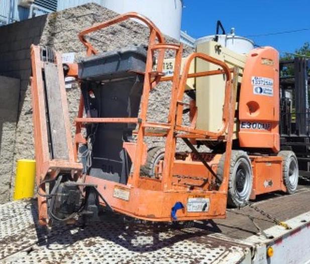 Used JLG Electric 30ft boom