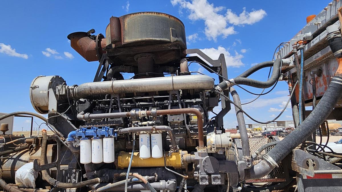 Used 2011 Caterpillar Gardner Denver 2500 Frac Pump