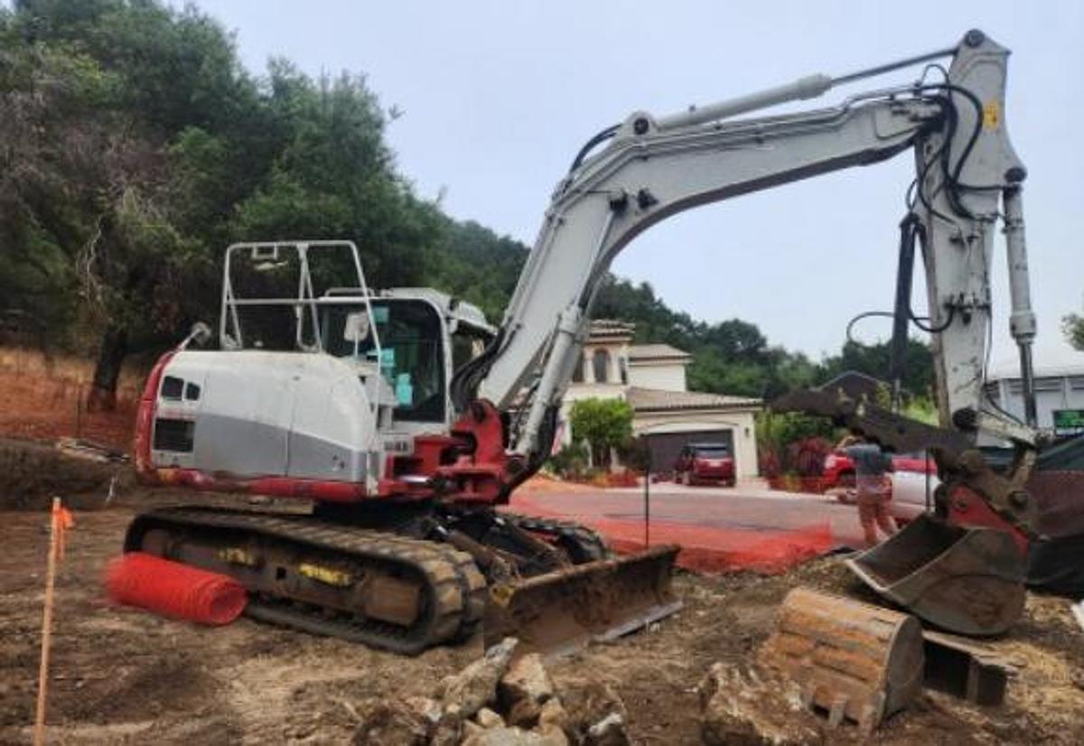 Used 2019 TAKEUCHI TB2150CR EXCAVATOR