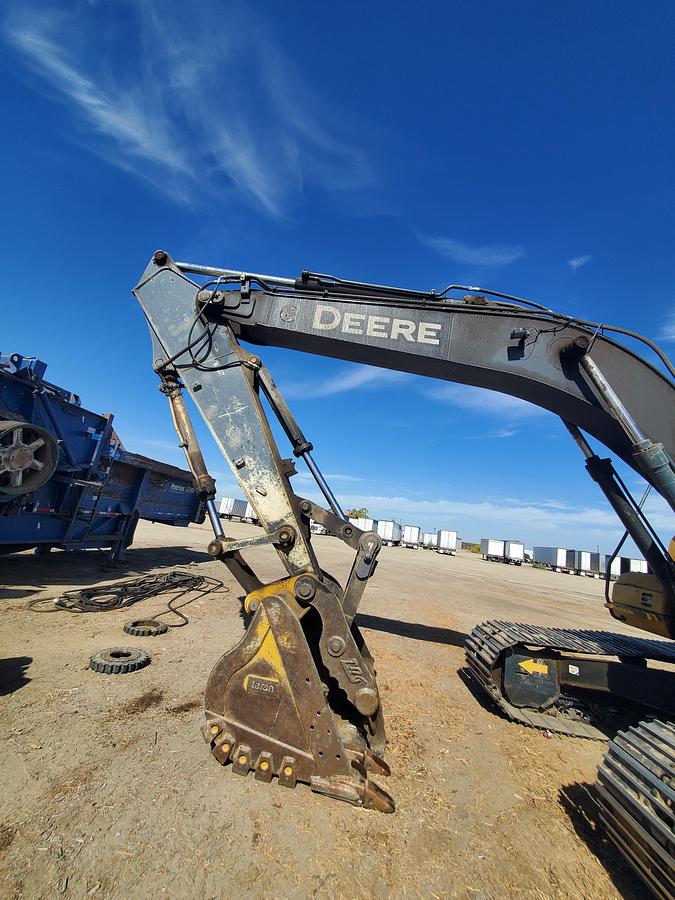 Used 2012 John Deere 210G LC Excavator