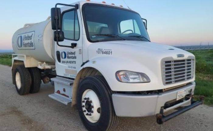 Used Water truck 2,000 Gallon