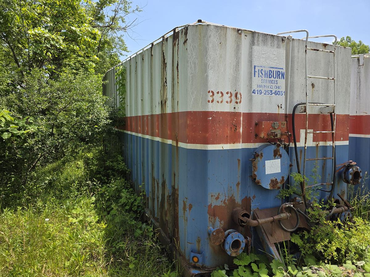 Used Valmont Frac Tanks
