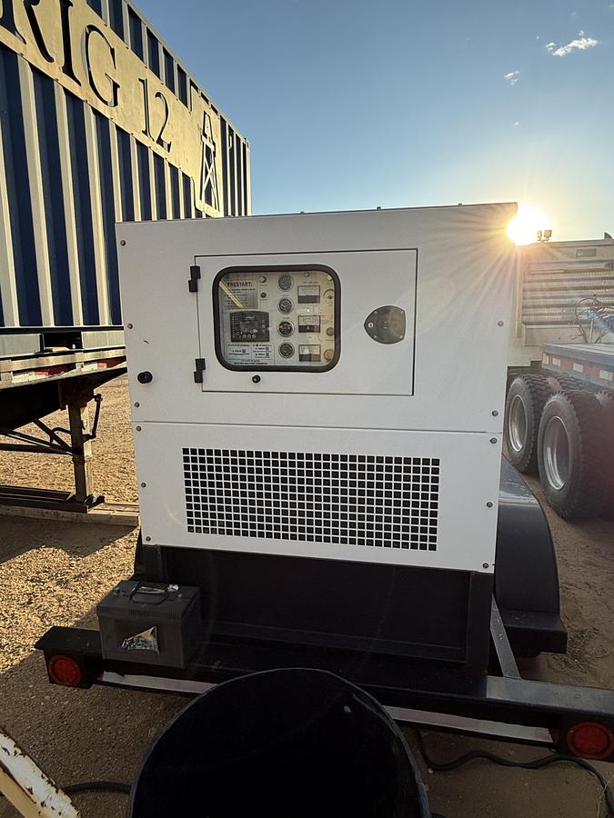 Used Hopper 102' X 260,000 #