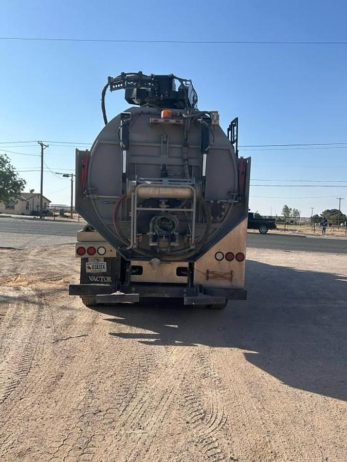 Used 2020 Truvac HXX Vacuum Excavator Truck