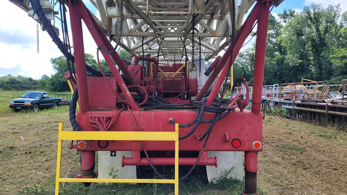 Used 2005 Lanco 750 Workover Rig