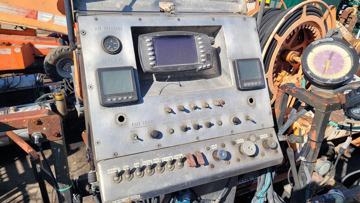 Used 2008 International Cement Pumper