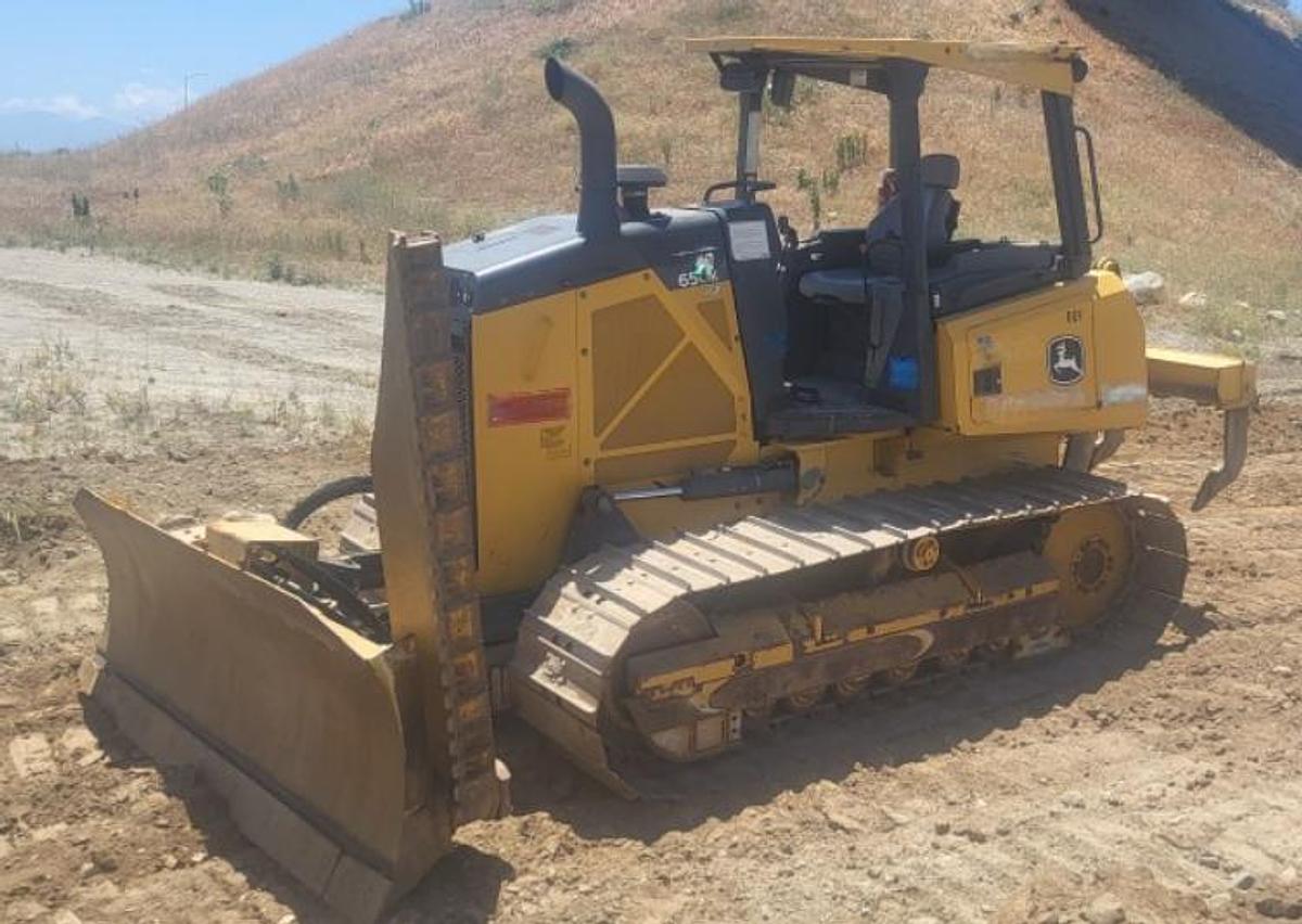 Used 650K John deere crawler dozer