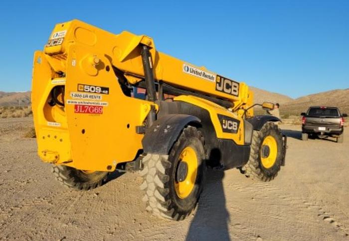 Used JCB 9,000Lbs Reach Lift