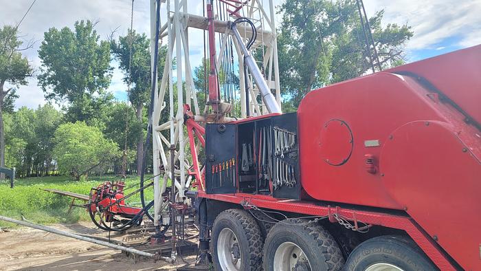 Used Franks 400 Workover Rig