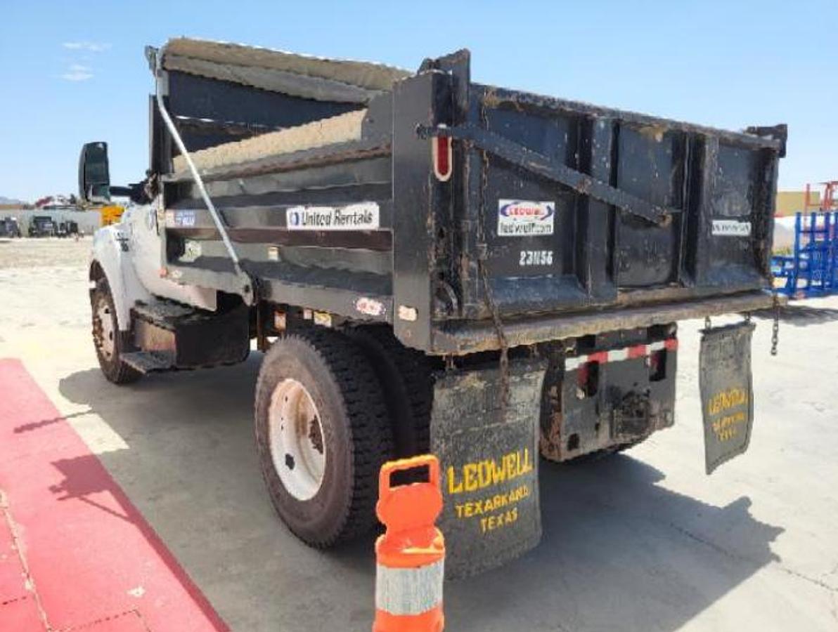 Used 2019 FORD F-750SD 5 Yard dump truck