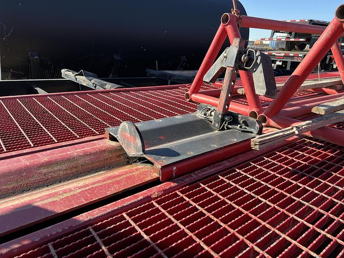 Used 2013 Hawker Pipe Handler