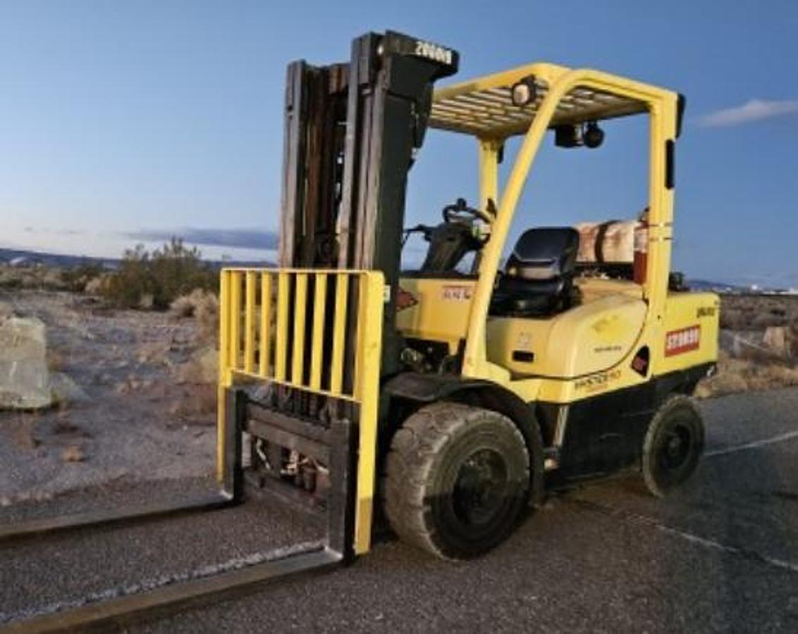 Used Hyster 9K warehouse forklift
