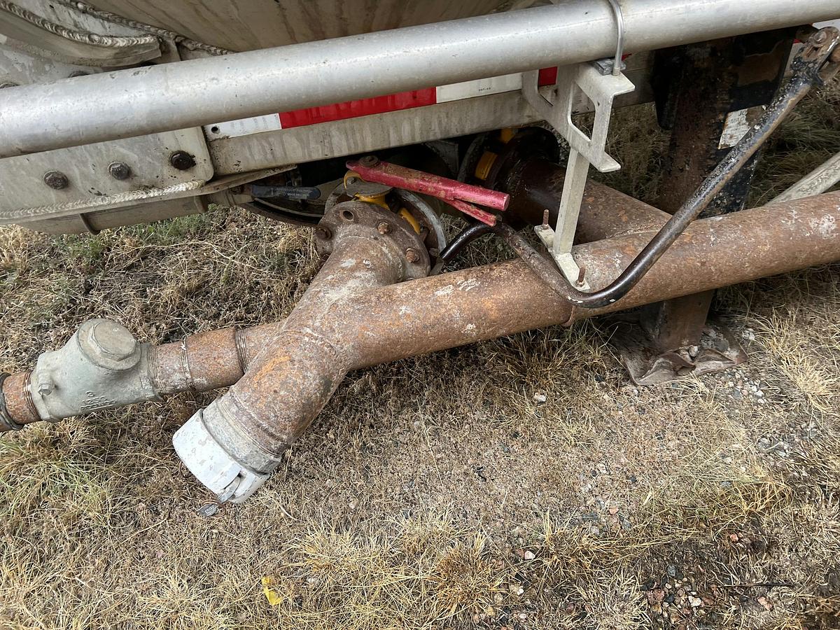 Used 2012 MAC Pneumatic Tank Trailer