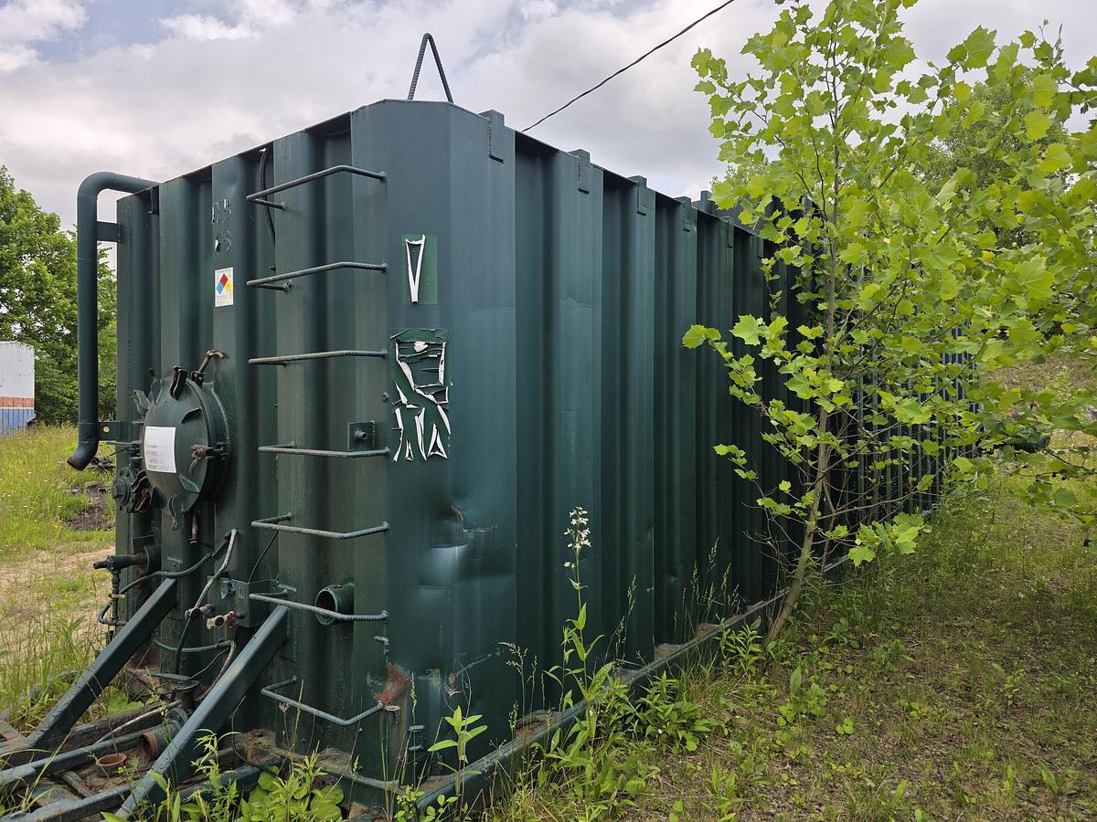 Used Valmont Frac Tank