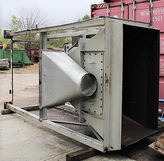 Used DEMARCO MAX VAC VACUUM CLEANING MACHINE