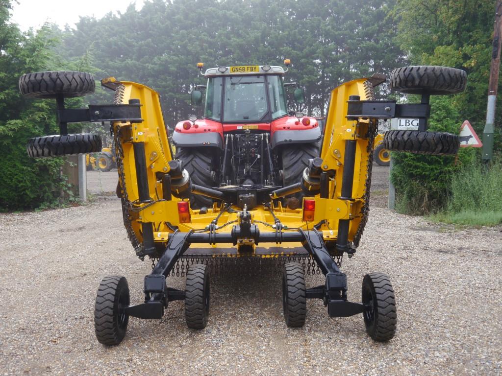 Used McConnel SR460 Batwing Topper