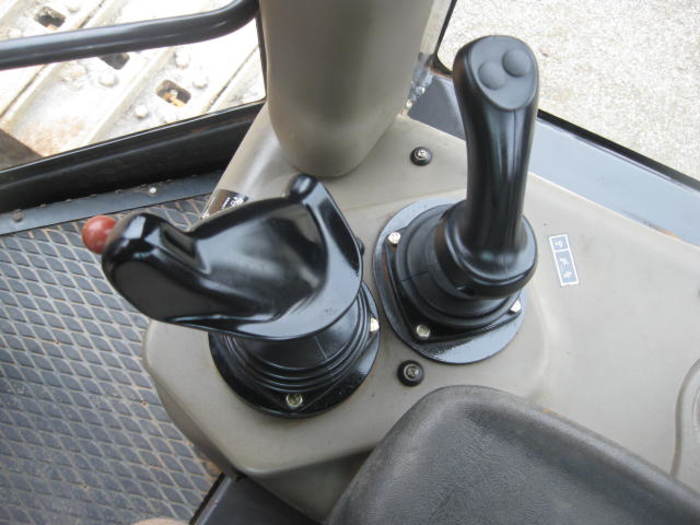 Used 2011 CASE 1650L