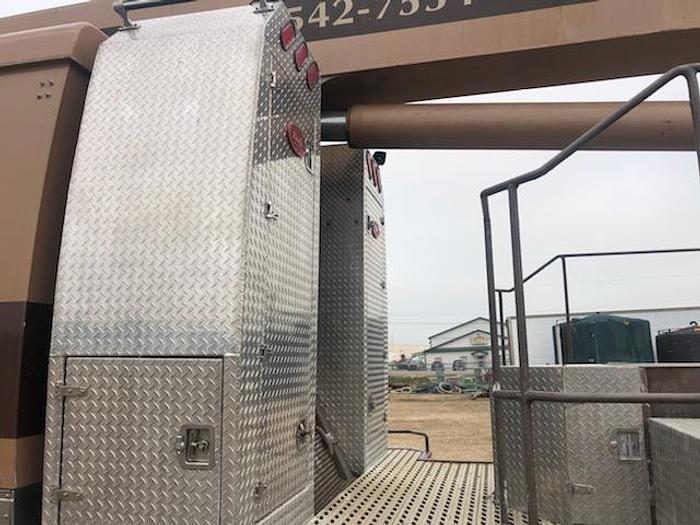 Used PRE EMMISSION 2005 WESTERNSTAR 4900SA TANDEM TRI PICKER TRUCK 