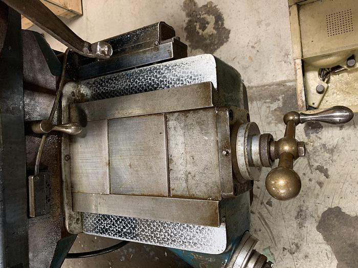 Used BRIDGEPORT SERIES I 2HP VERTICAL KNEE MILL VARIABLE SPEED SPINDLE