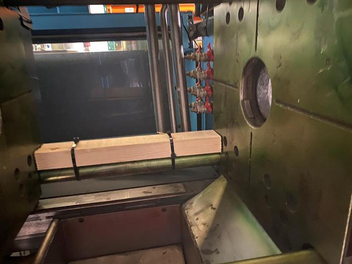 Used 1997 Demag ERGOtech System 500-200 Injection Moulding Machine