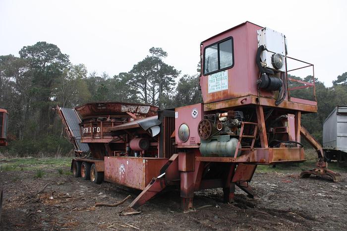 Used MORBARK 1300A Tub Grinder.