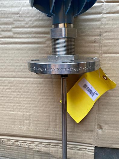 Used Rosemount 5301HA1S2V4BE01206AAE5M1C1Q4, 5300 Series Level Transmitter 132" Probe