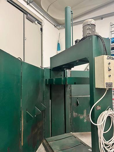 Usato 1996 PRESSA Imballaggio verticale - Revisionata