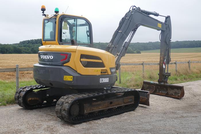 Used 2014 VOLVO ECR88D