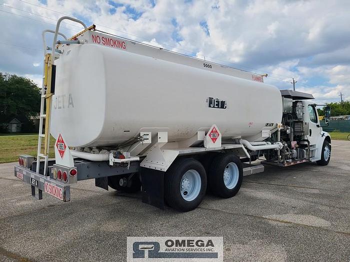 Used Unit #: 17261 - 5,000 Gallon Jet Fuel Truck (2005) (With Title)