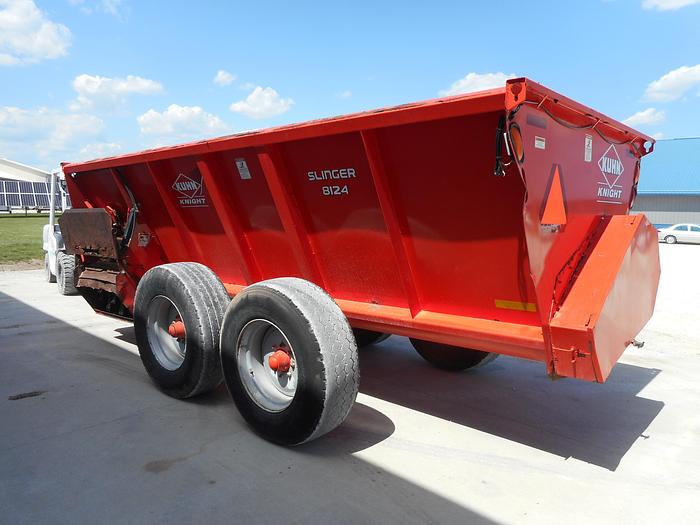 Used KUHN KNIGHT 8124