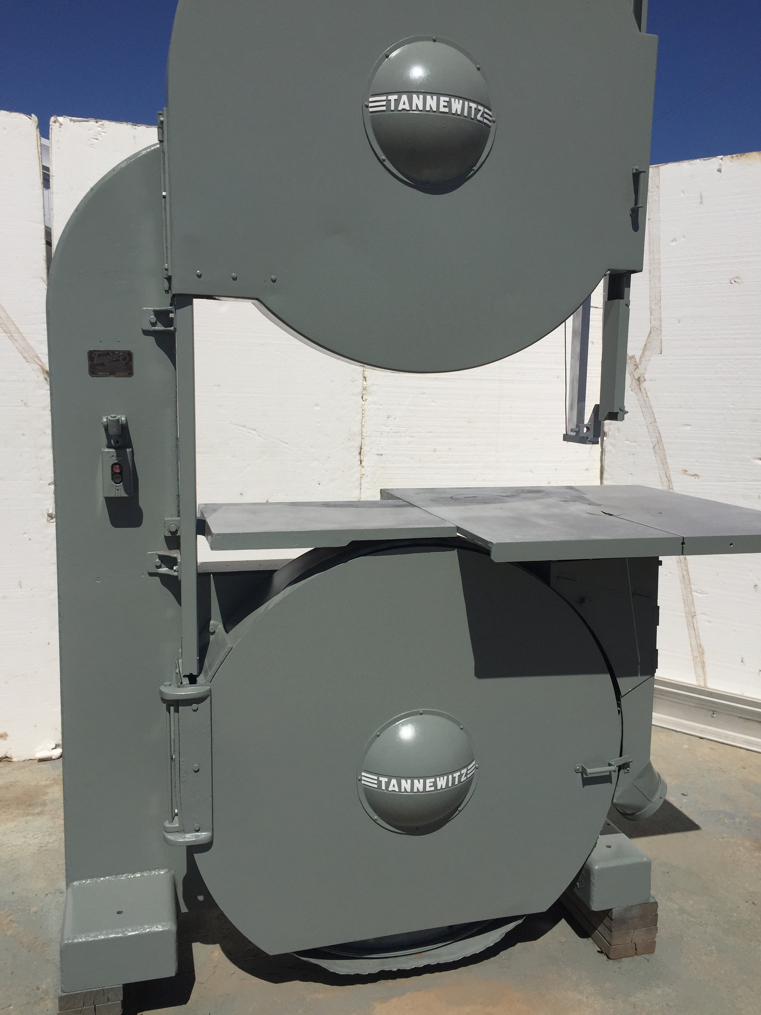 Used 42 in. Tannewitz Mdl. RHE Vertical Band Saw