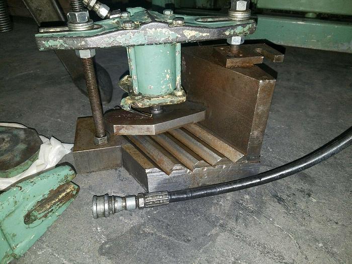 Used DoAll 10" x 12" Hydraulic Metal Cutting Bandsaw Model C 10 Band Saw