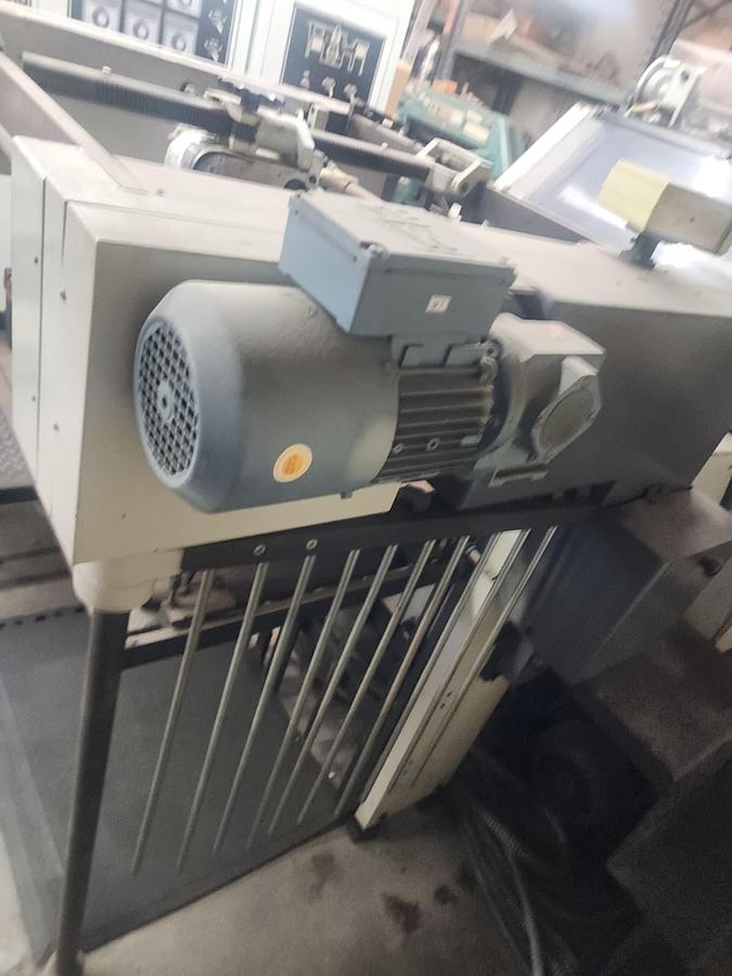 Used 2000 Standard Paper Box 720