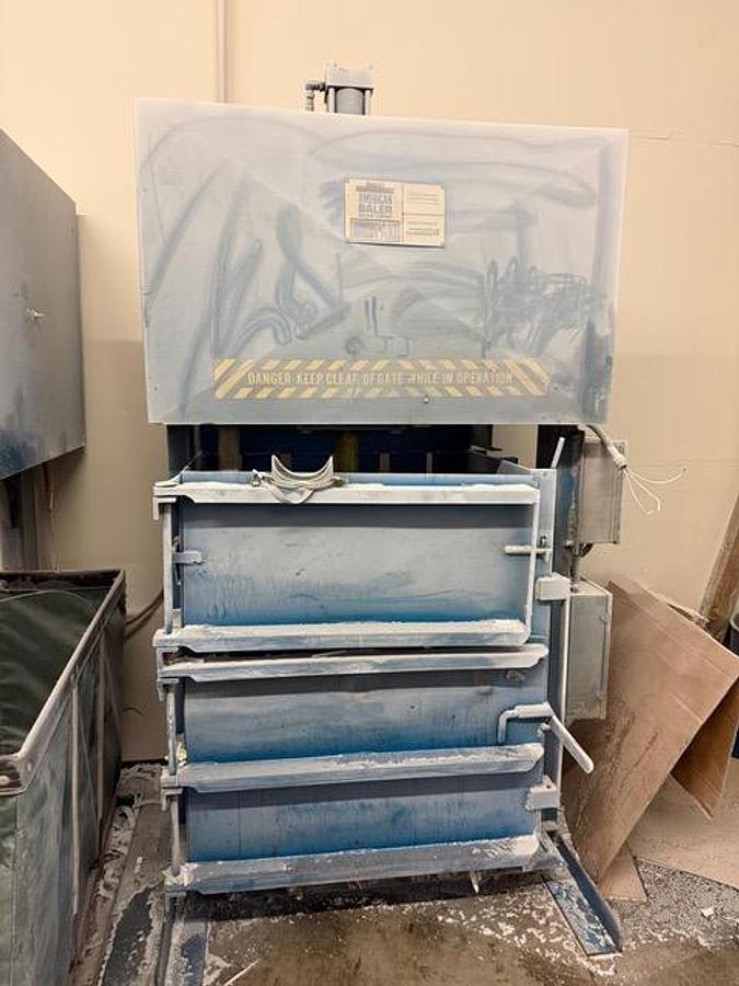 Used 2000 Amnerican Vertical