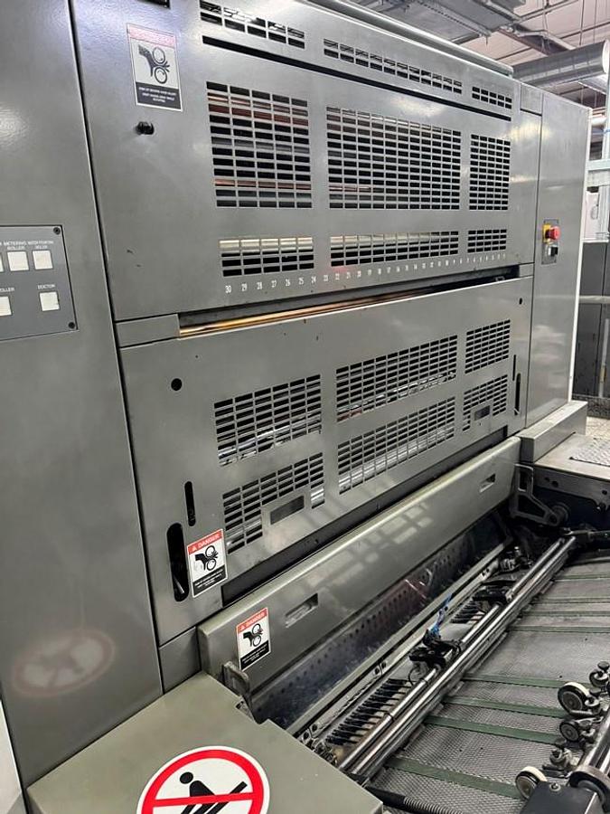 Used 2004 Komori Lithrone LS-640+LX