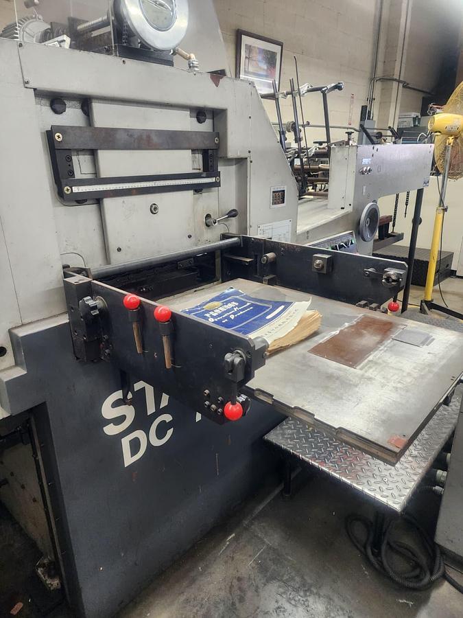 Used 2000 Standard Paper Box 720
