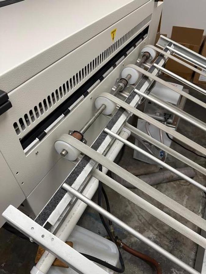 Used 2019 screen PT R4600S