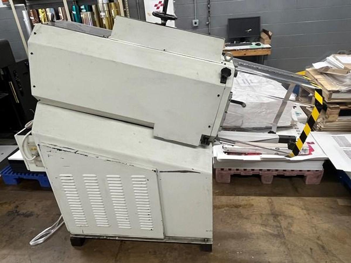 Used 2000 AMC H220 Die Cutter