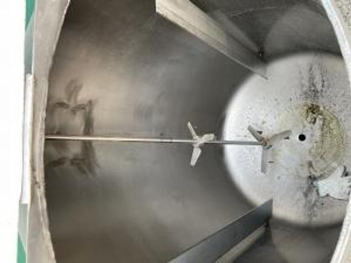 Used Used 215 Gallon Mix Tank