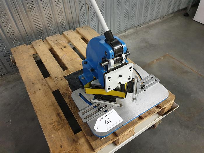 HN150 - ROGI Manual Notching Machine
