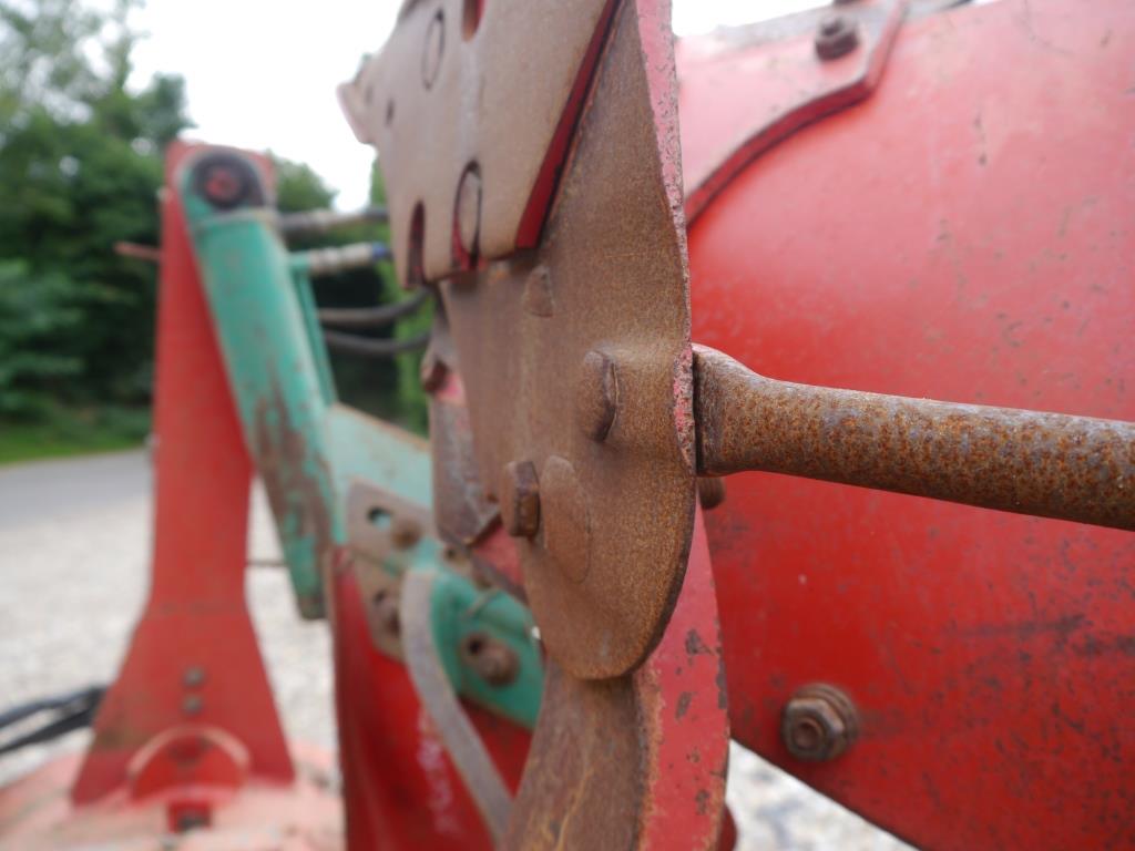 Used Kverneland LB85-300 Plough