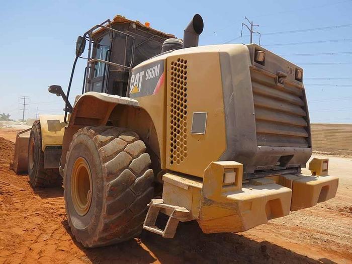 Used 2015 CATERPILLAR 966M