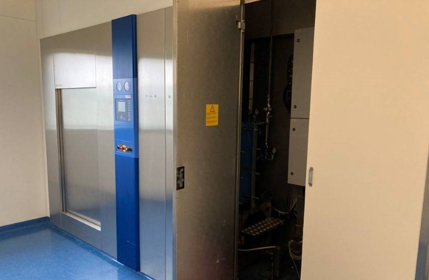 Used GETINGE Autoclave GEC 900 X1450X13502 for Sale at MLTCEurope